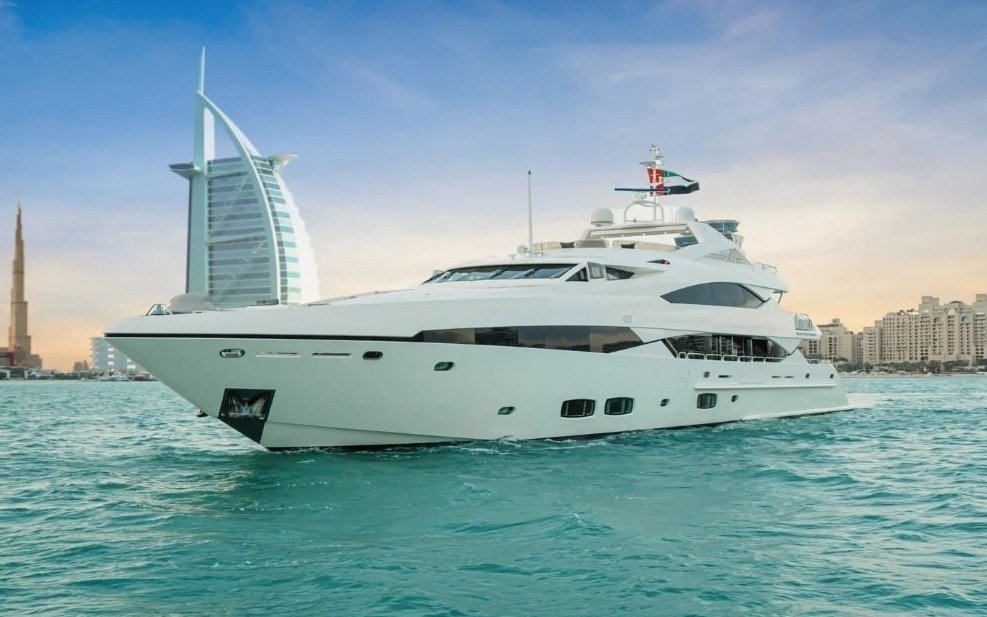 131 ft Sunseeker Lucien
