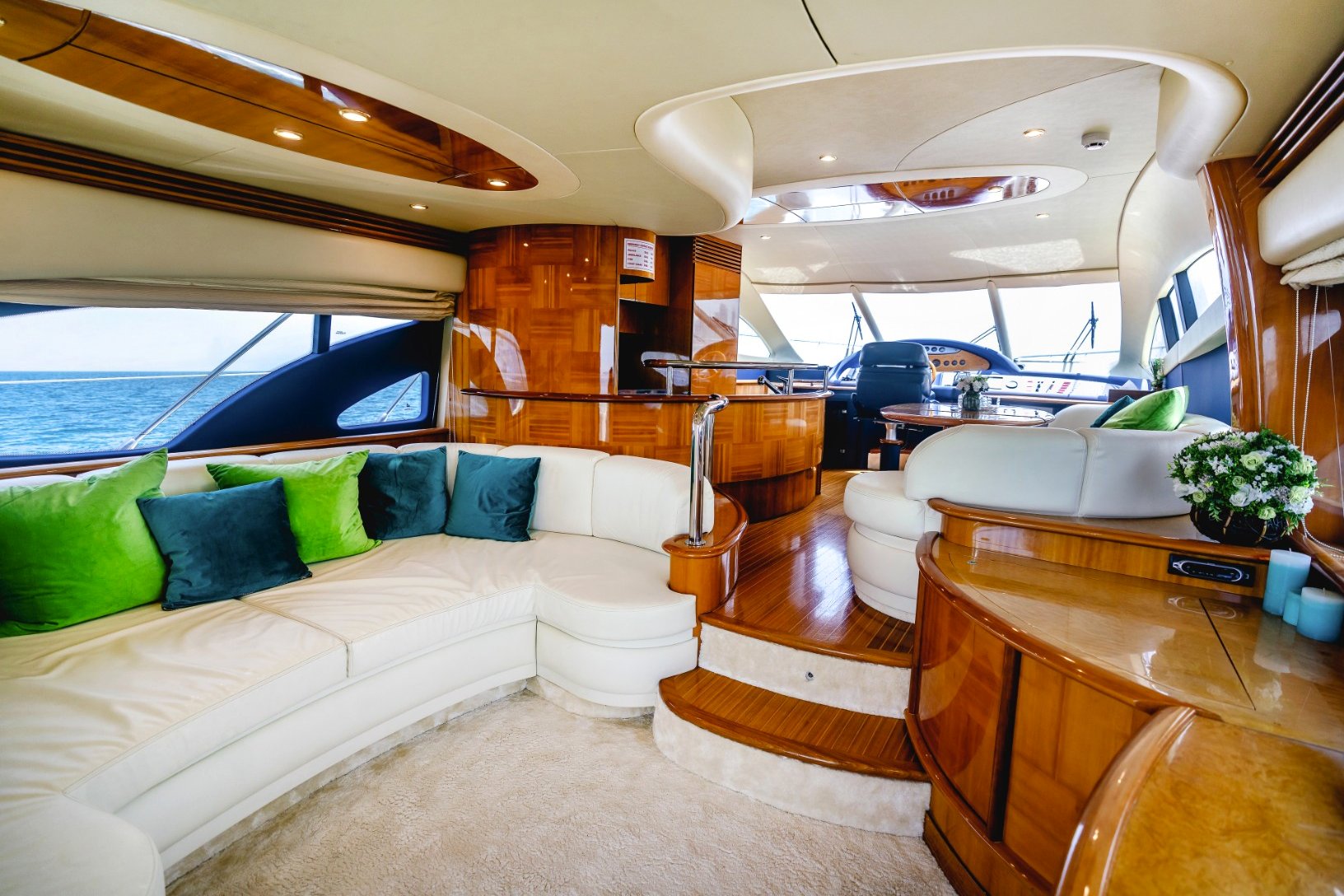 Azimut Lucky Star, gallery image 5