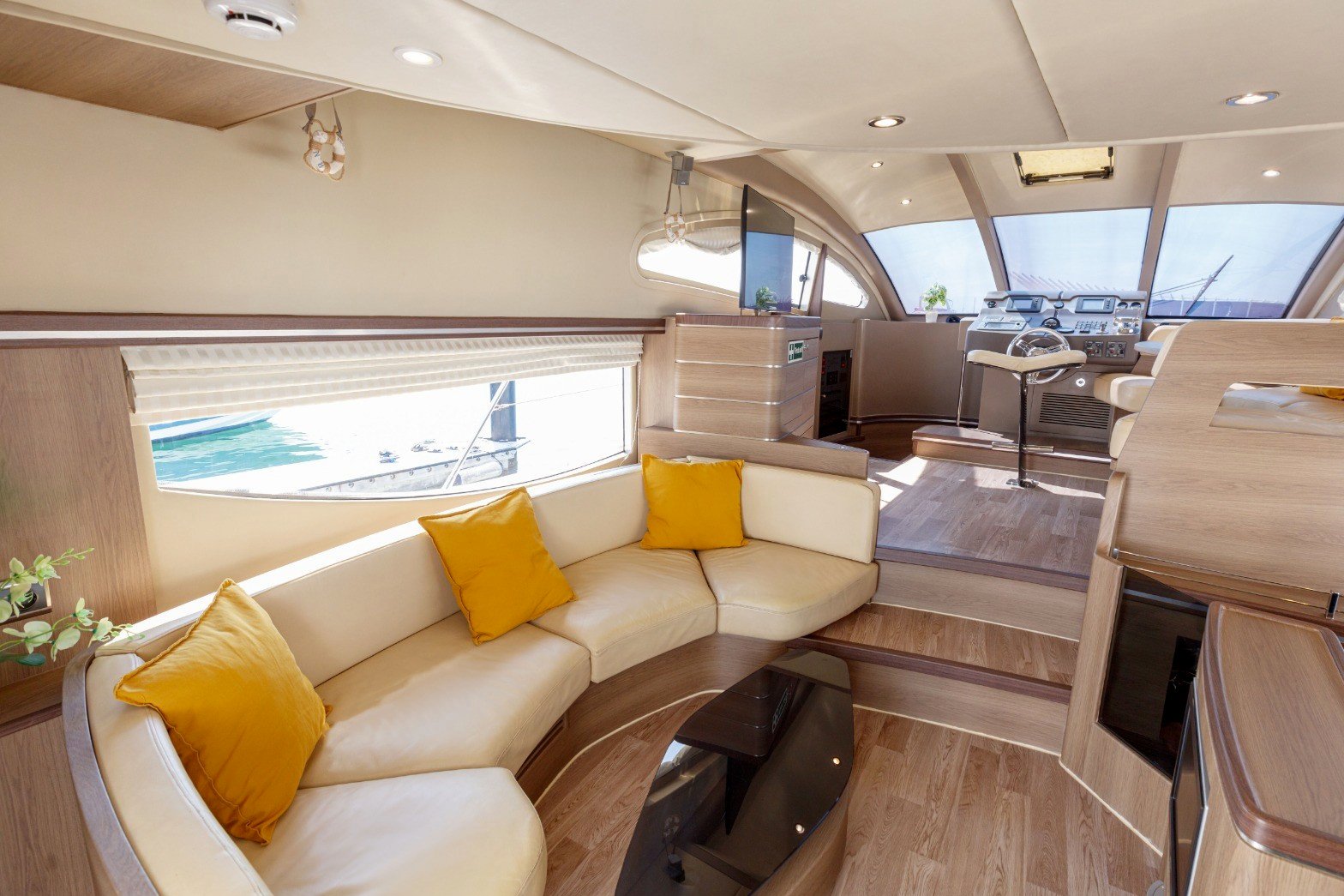 Numarine Veronika, gallery image 7