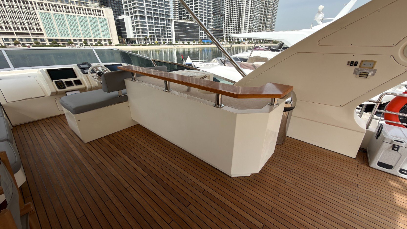 Azimut Satisfaction, gallery image 2