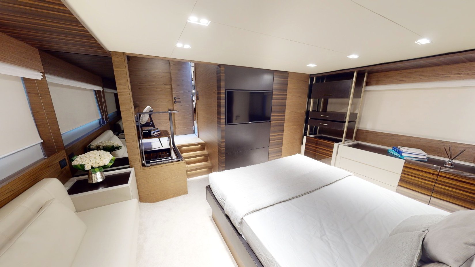 Ferretti 67 ft, gallery image 15