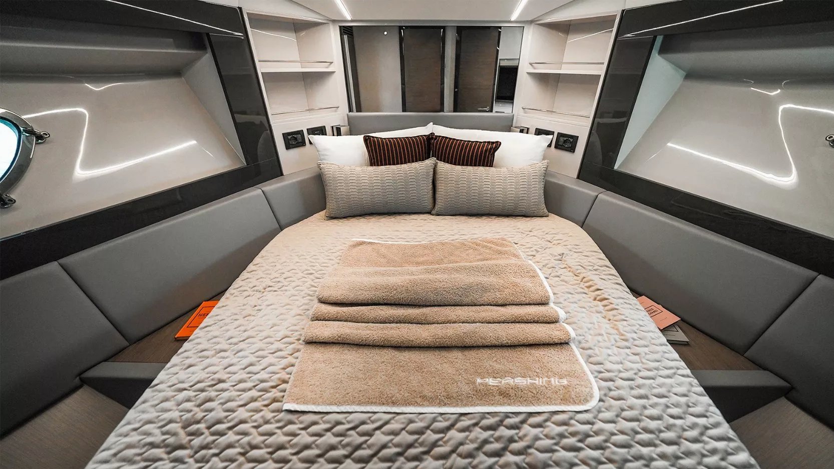 Pershing 5X Shark Grey, gallery image 7