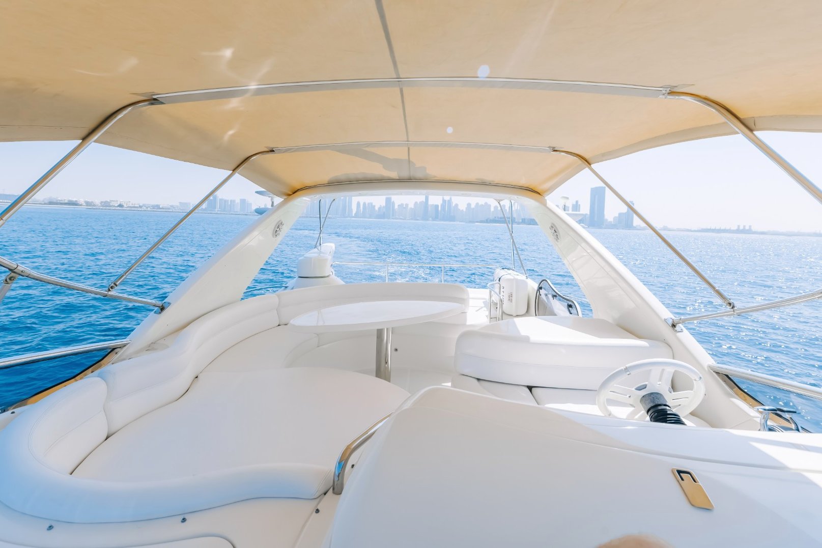 Azimut White Pearl, gallery image 3