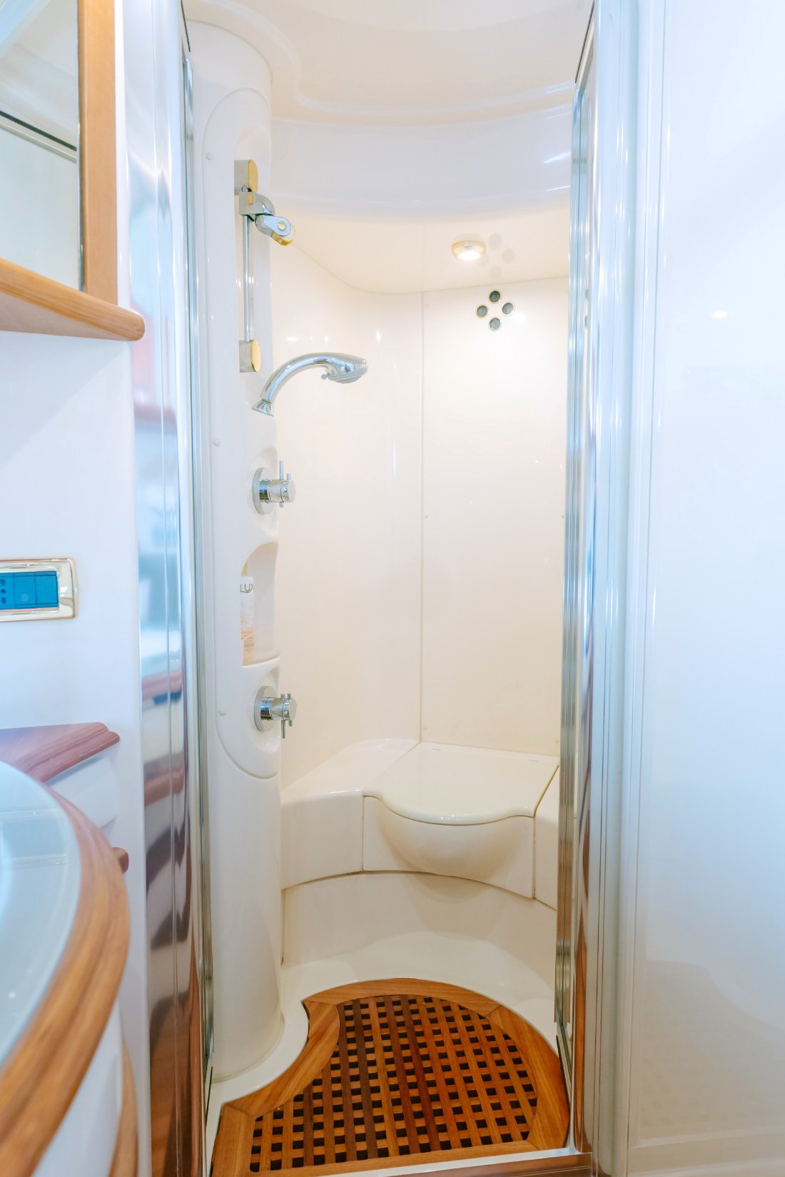 Azimut White Pearl, gallery image 10