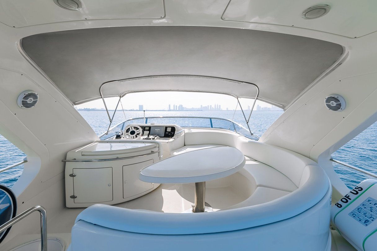 Azimut 8ofUs, gallery image 5
