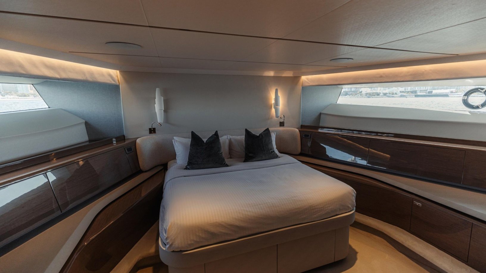 Princess 95X Super-flybridge, zdjęcie 11