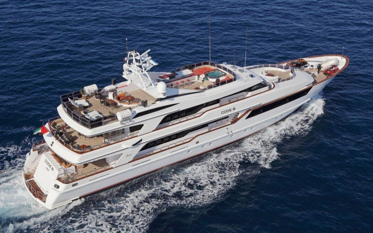 164 ft Benetti Code 8